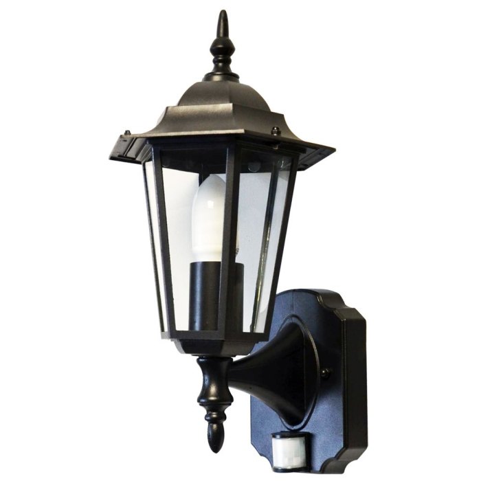 Battery powered outdoor lights