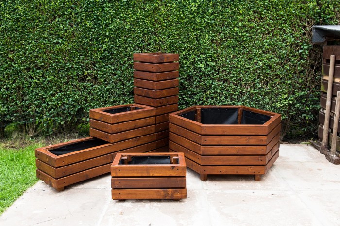 Wooden planter lined furniture Wooden planter lined furniture