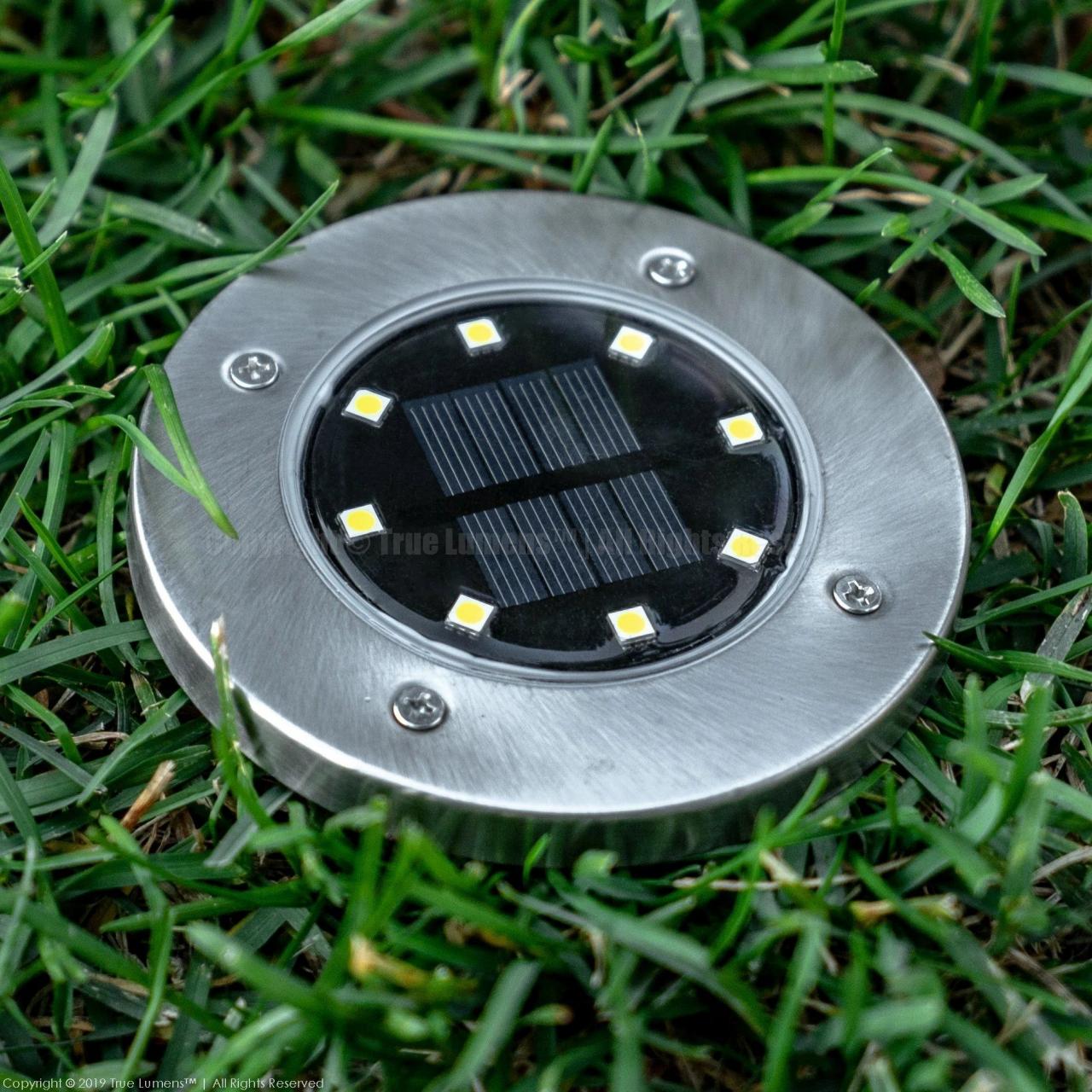 Solar led outdoor lights